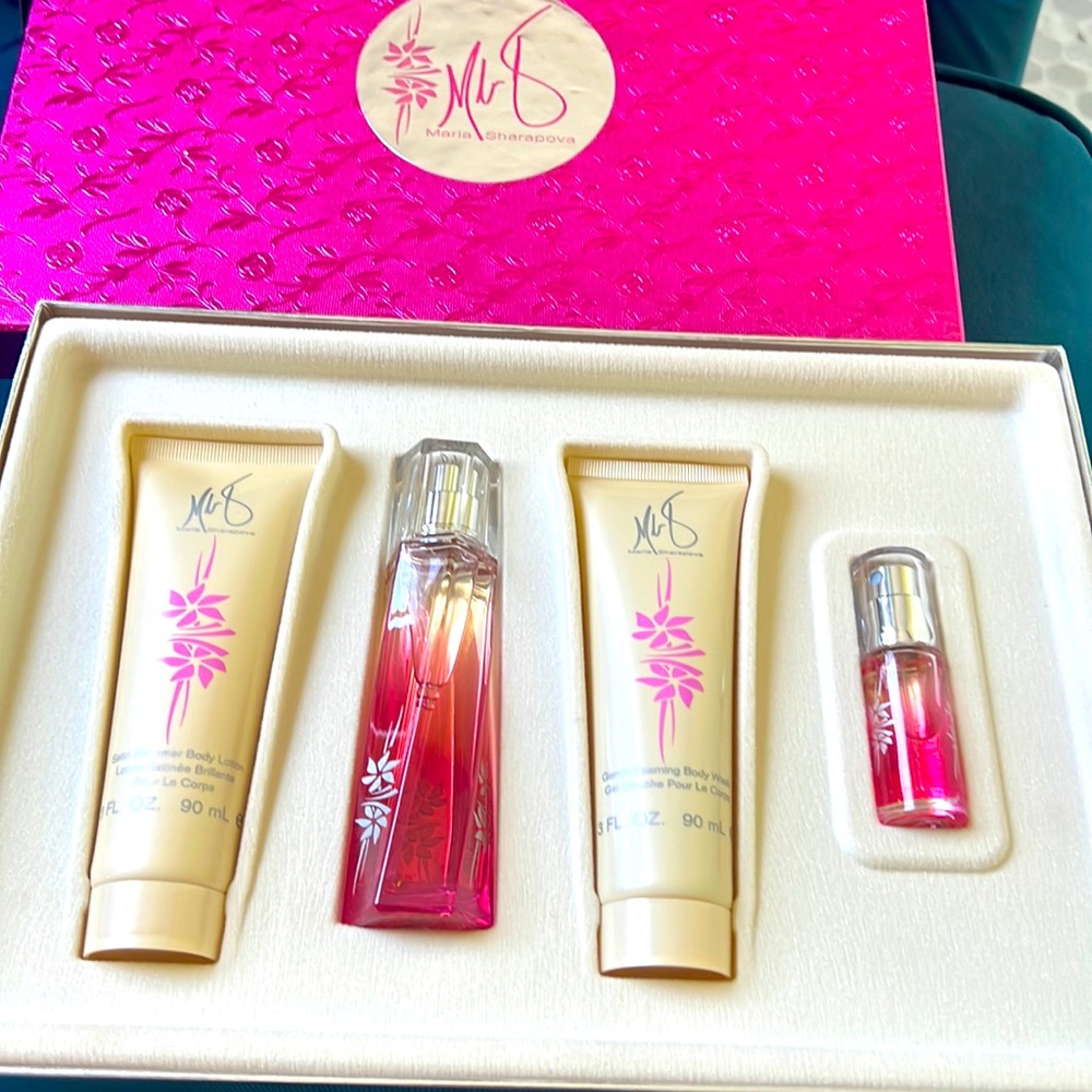 Maria Sharapova by Maria Sharapova for Women 4 Pc  Gift Set